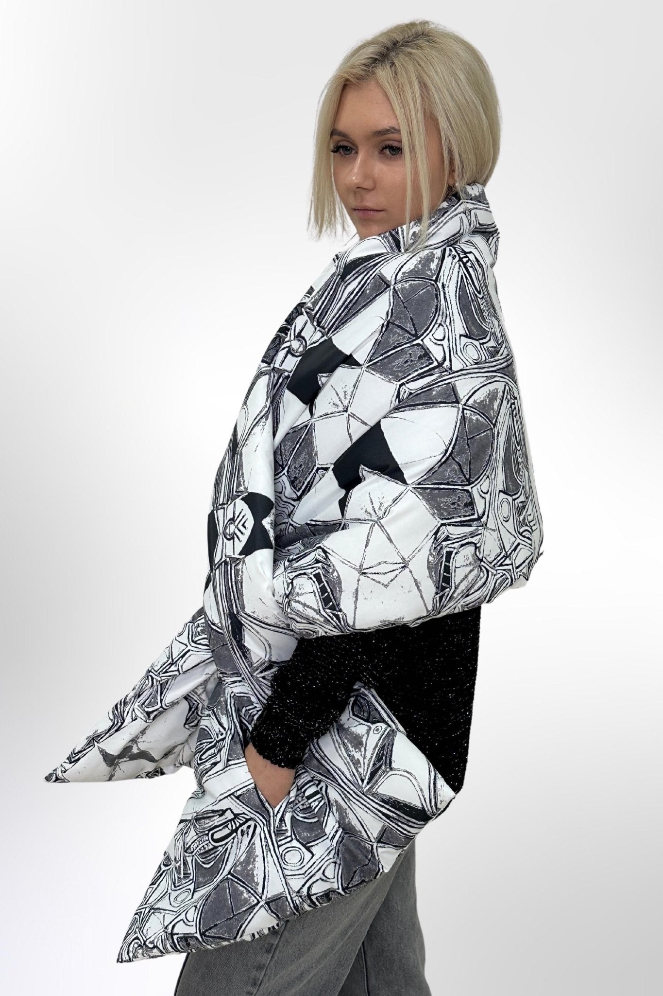 Black White Puffer Large Scarf 20x85in with 2 pockets Blanket Shawl Cape Around Shoulders Wrap Warm Winter Gift - FAVORITTI