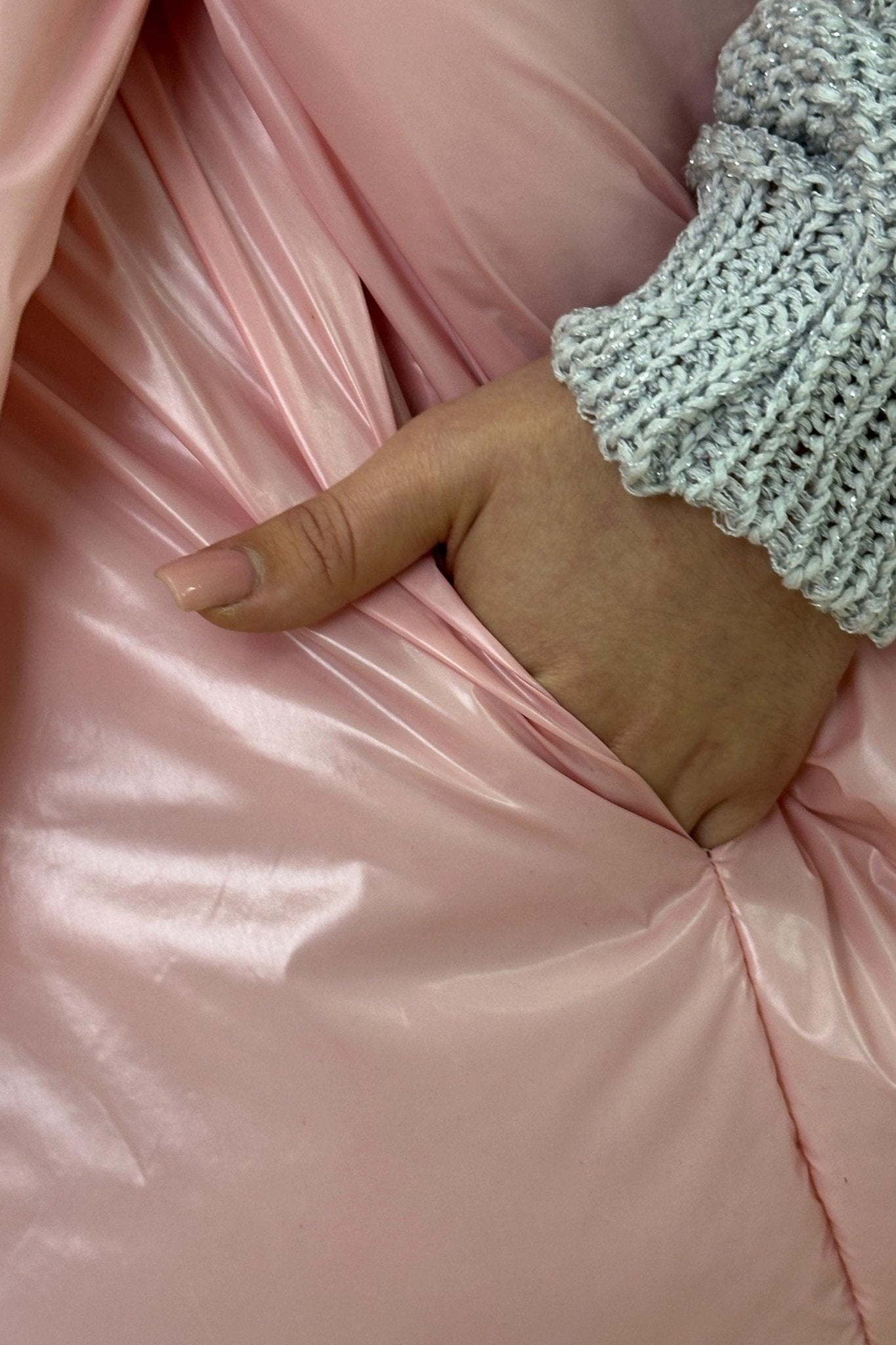 Blush Pink Large Scarf 20x85in with 2 pockets Blanket Shawl Cape Around Shoulders Wrap Warm Winter Gift - FAVORITTI