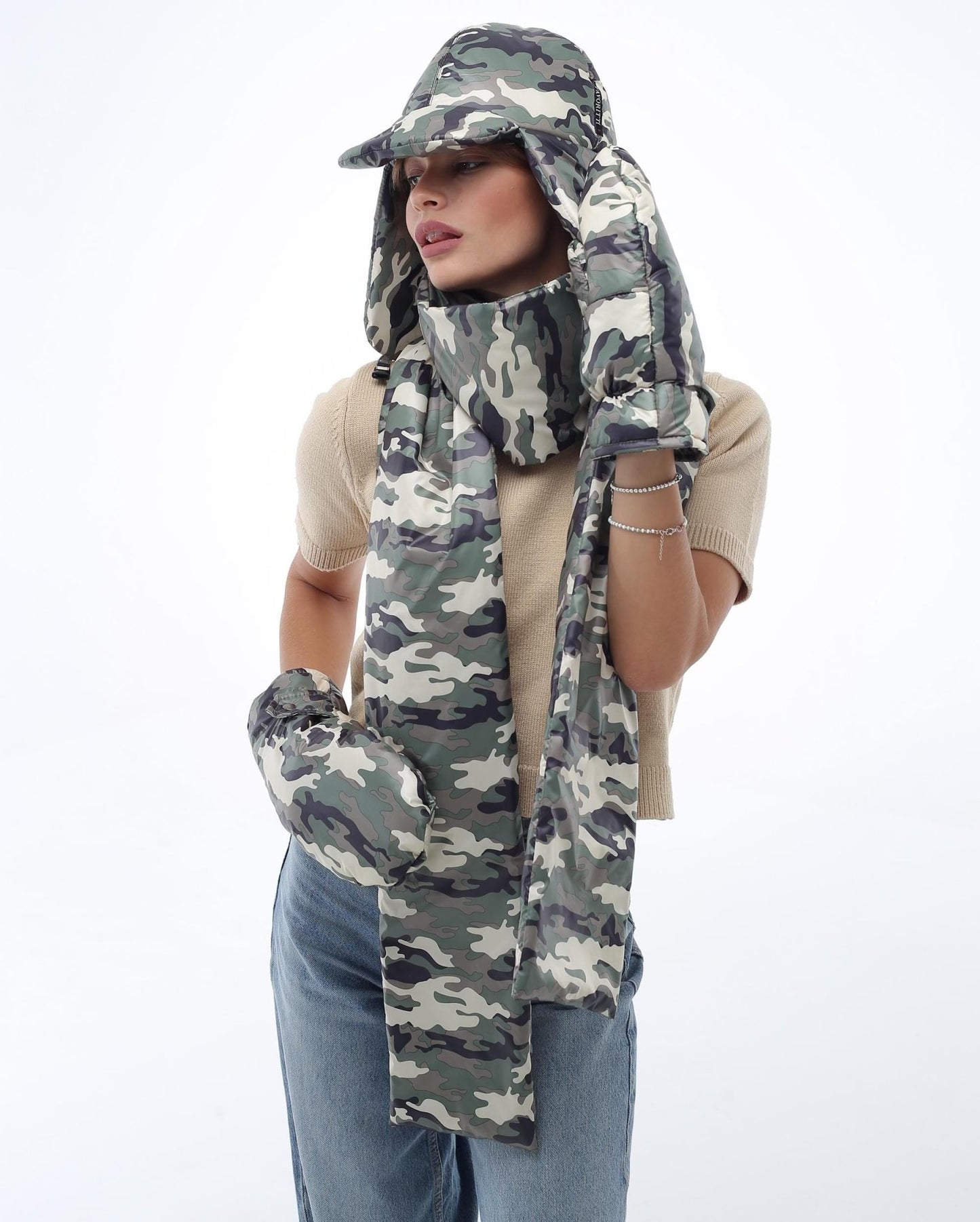 Camo Green Women's 3 - Piece Puffer Set Scarf 6x90in Mittens Hat - FAVORITTI