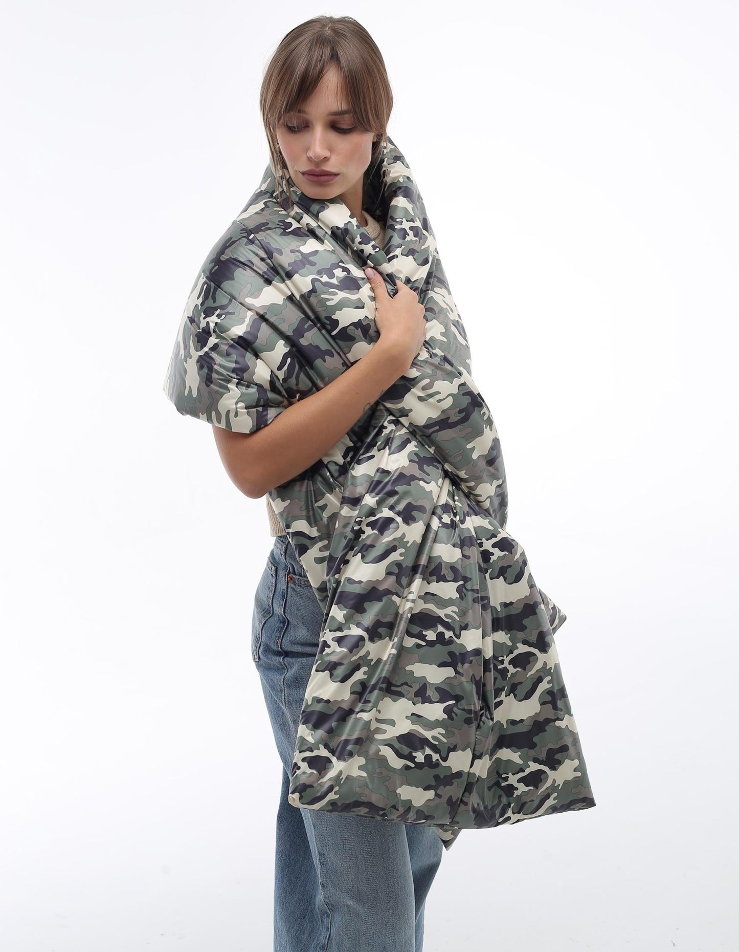 Camouflage Puffer Unisex Large Scarf 20x85in with 2 pockets Camo Outdoor Blanket Shawl Cape Around Shoulders Wrap Warm Winter Gift - FAVORITTI