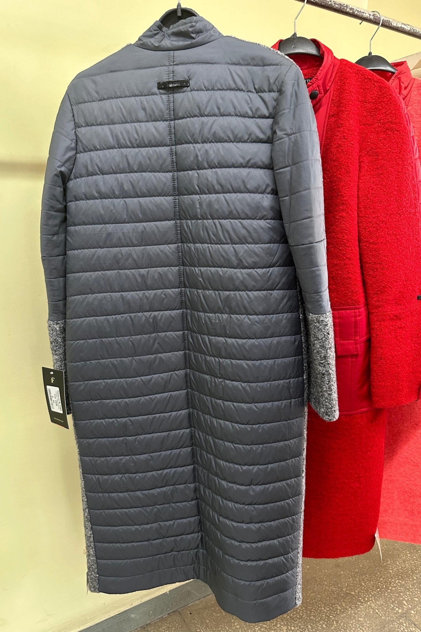 Gray Puffer Quilted Coat with Pockets for Women - Long Warm Jacket Пальто В - 1242 Art.6484 Teddy Bouclet Тон 1026 - FAVORITTI