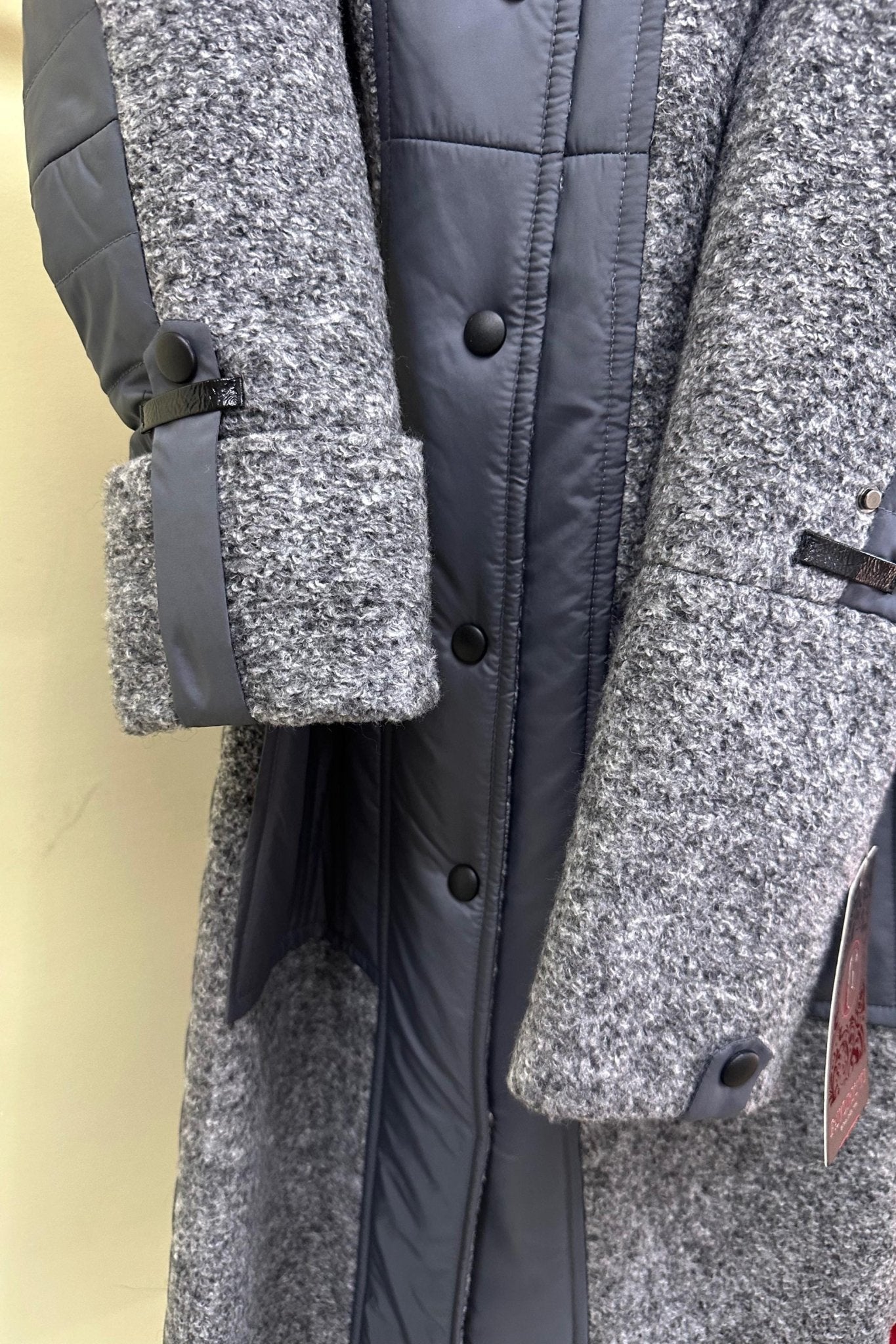Gray Puffer Quilted Coat with Pockets for Women - Long Warm Jacket Пальто В - 1242 Art.6484 Teddy Bouclet Тон 1026 - FAVORITTI