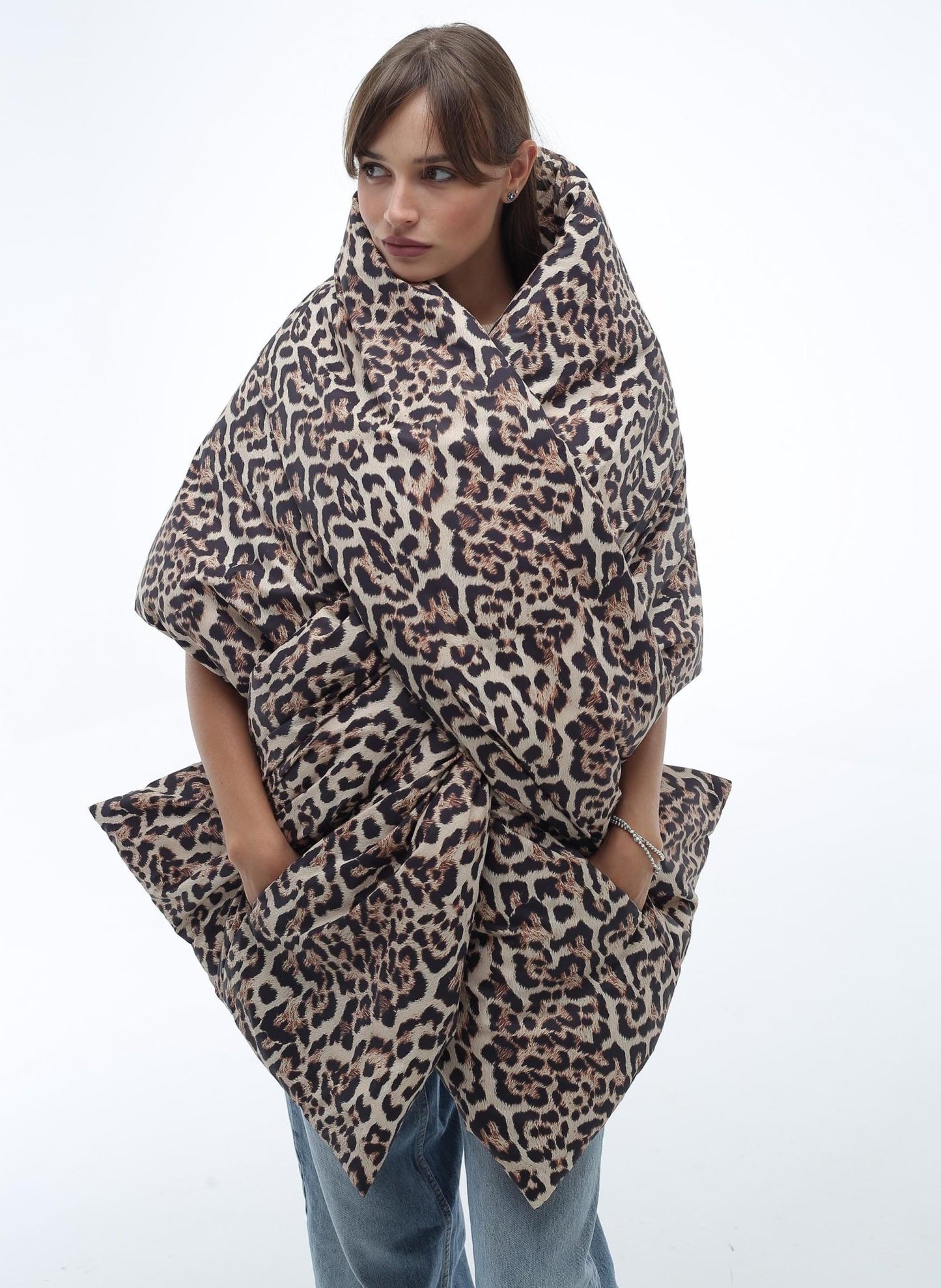 Leopard Cape Blanket Shawl Puffer Large Scarf 20x85in with 2 pockets Around Shoulders Wrap Warm Winter Gift - FAVORITTI