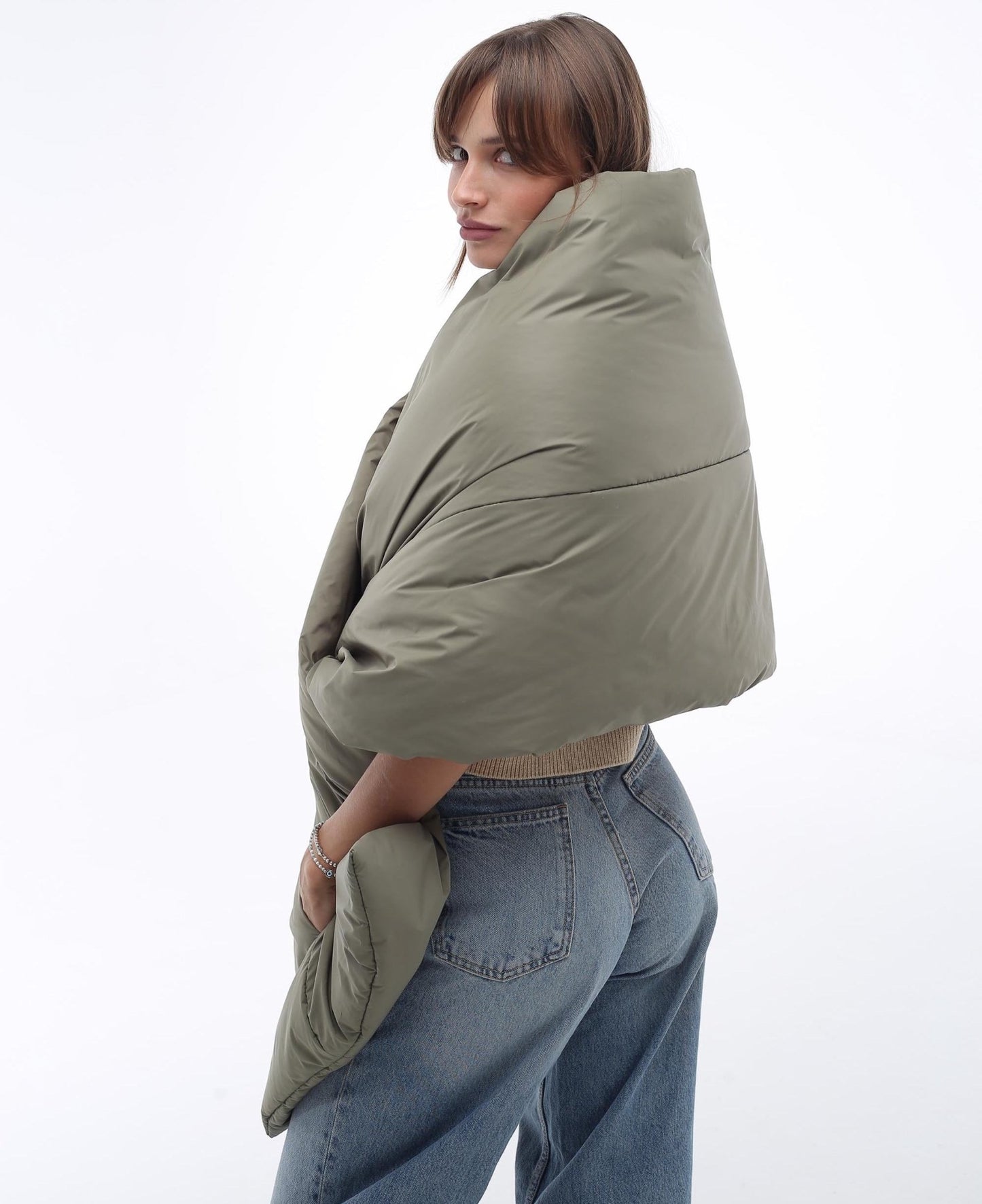 Unisex Olive Army Outdoor Blanket Shawl Cape Around Shoulders Wrap Puffer Large Scarf 20x85in with 2 pockets Warm Winter Gift - FAVORITTI