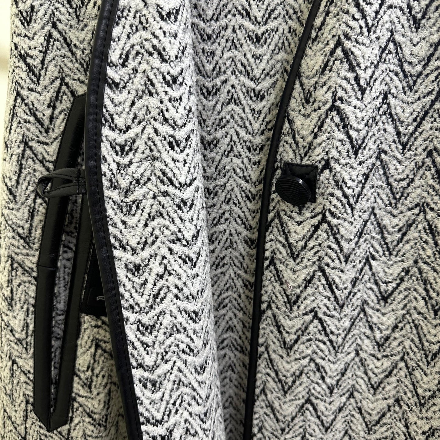 Wool Cape Women Loose Fit Cozy Stylish Oversized Coat Пончо В - 1176 AK 3074 B Тон 1 - FAVORITTI