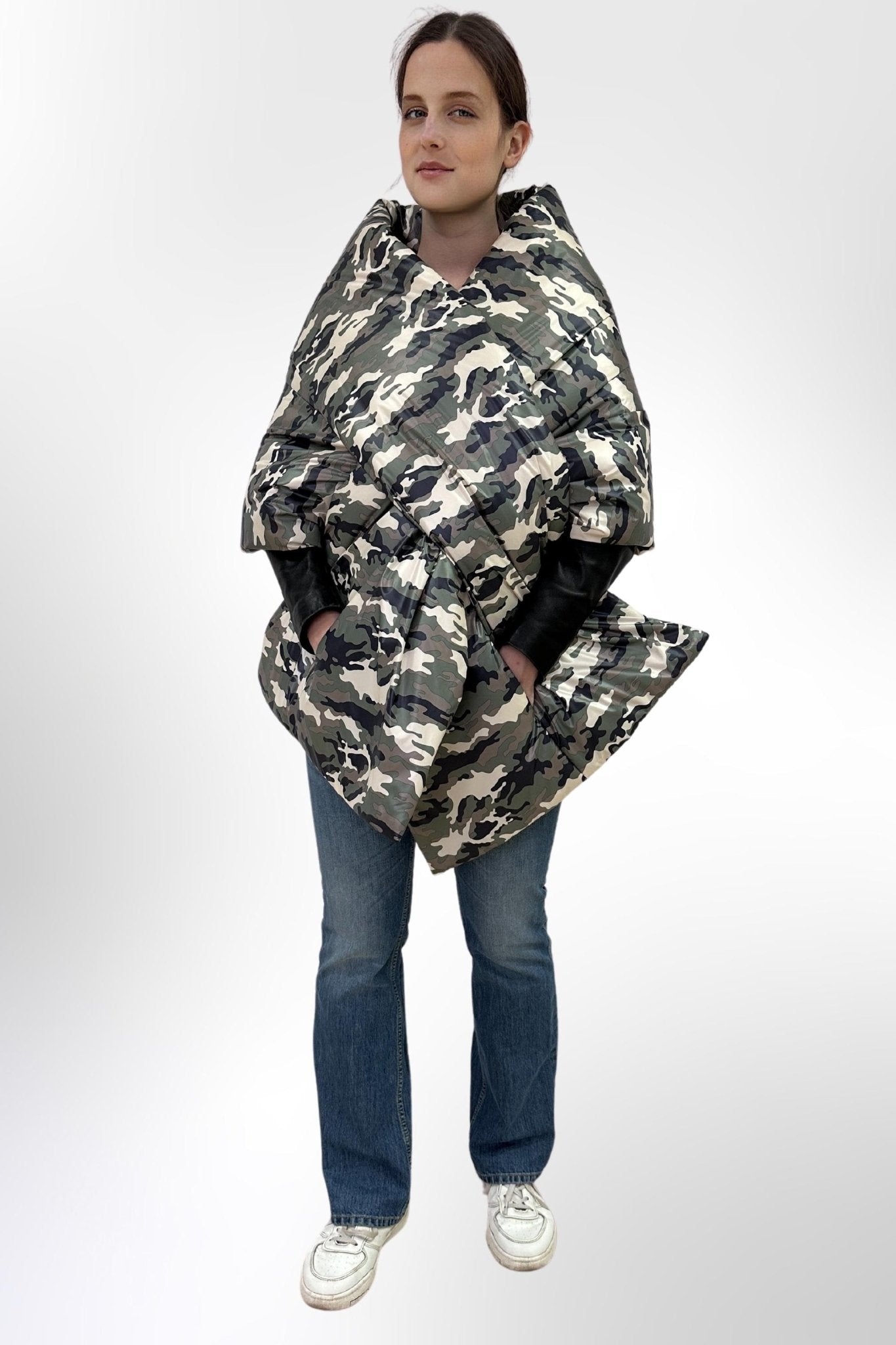 Camouflage Puffer Blanket Shawl Stole Cape Large Scarf 20x85in with pockets Camo Outdoor Warm Winter Gift - FAVORITTI