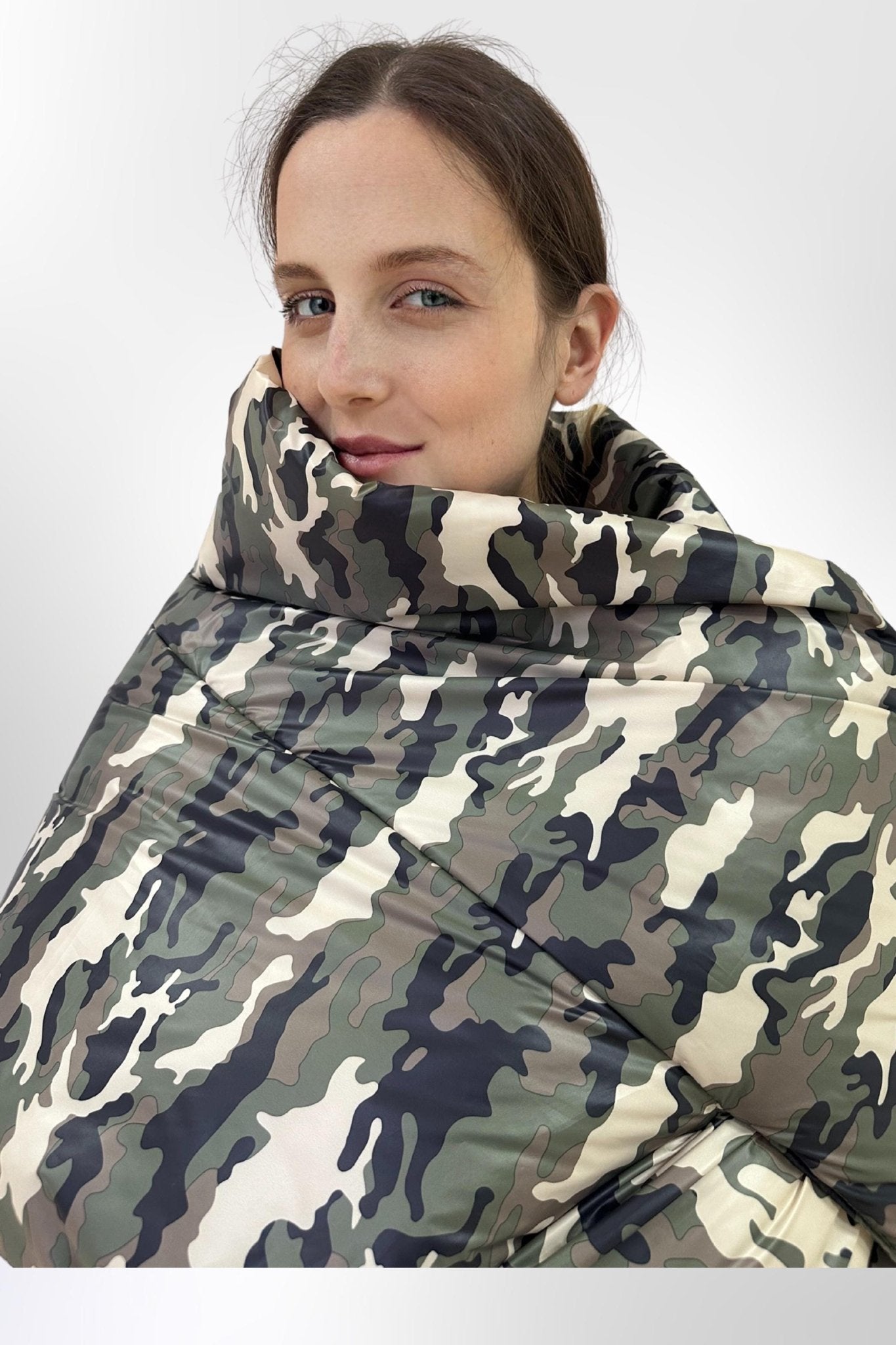 Camouflage Puffer Blanket Shawl Stole Cape Large Scarf 20x85in with pockets Camo Outdoor Warm Winter Gift - FAVORITTI