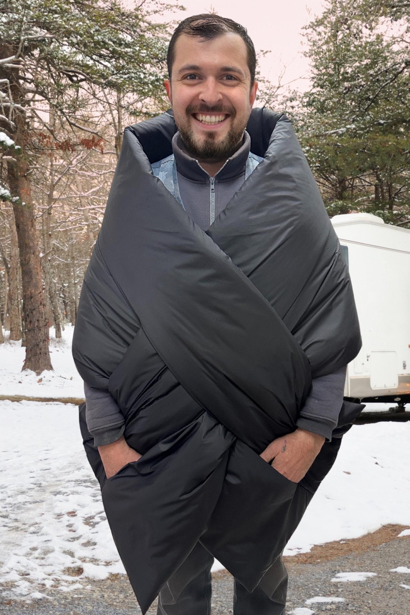 Puffer Blanket Shawl Cape Around Shoulders Wrap Large Scarf 20x100in with 2 pockets Warm Winter Mens Gift - FAVORITTI