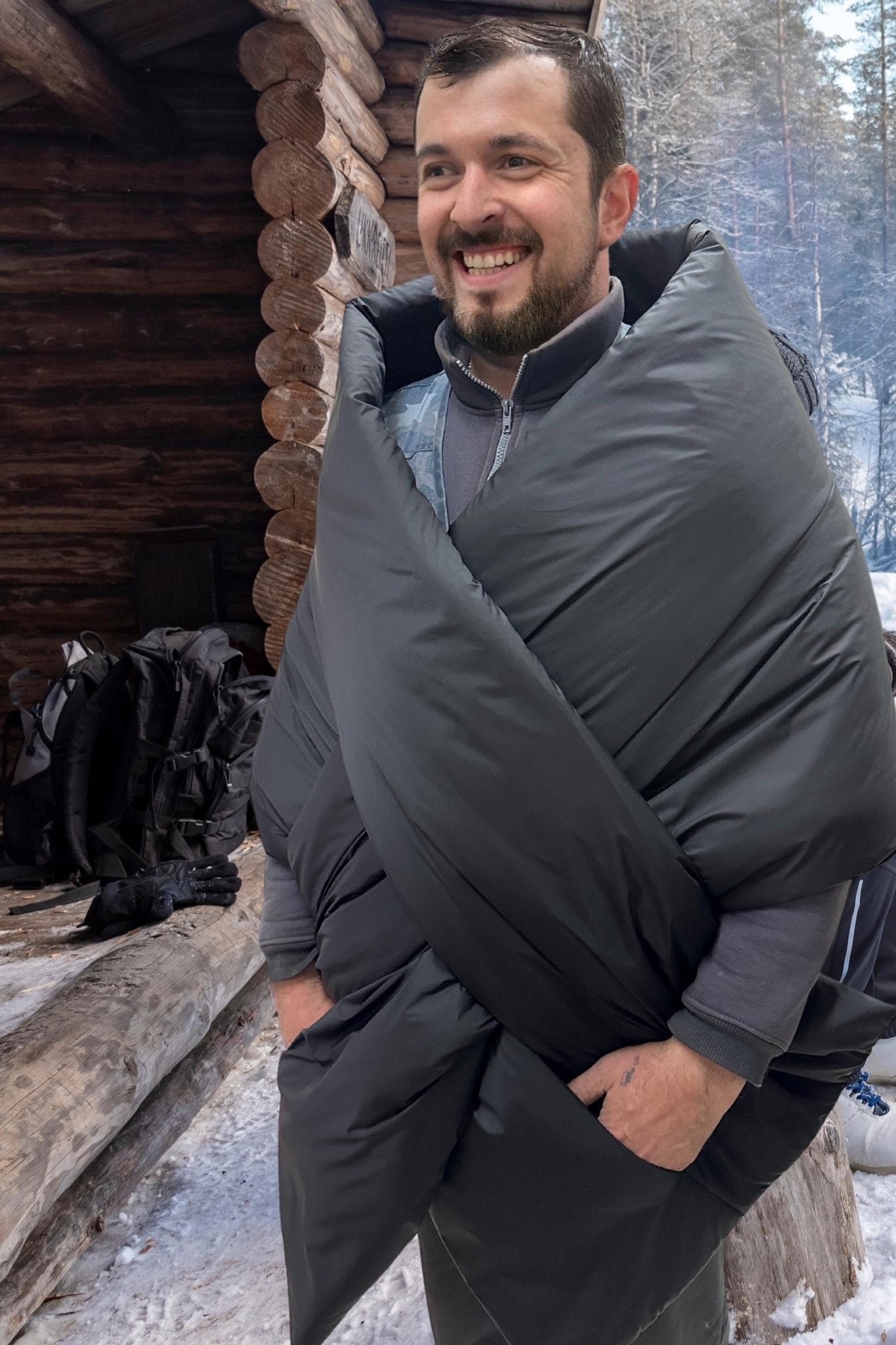 Puffer Blanket Shawl Cape Around Shoulders Wrap Large Scarf 20x100in with 2 pockets Warm Winter Mens Gift - FAVORITTI