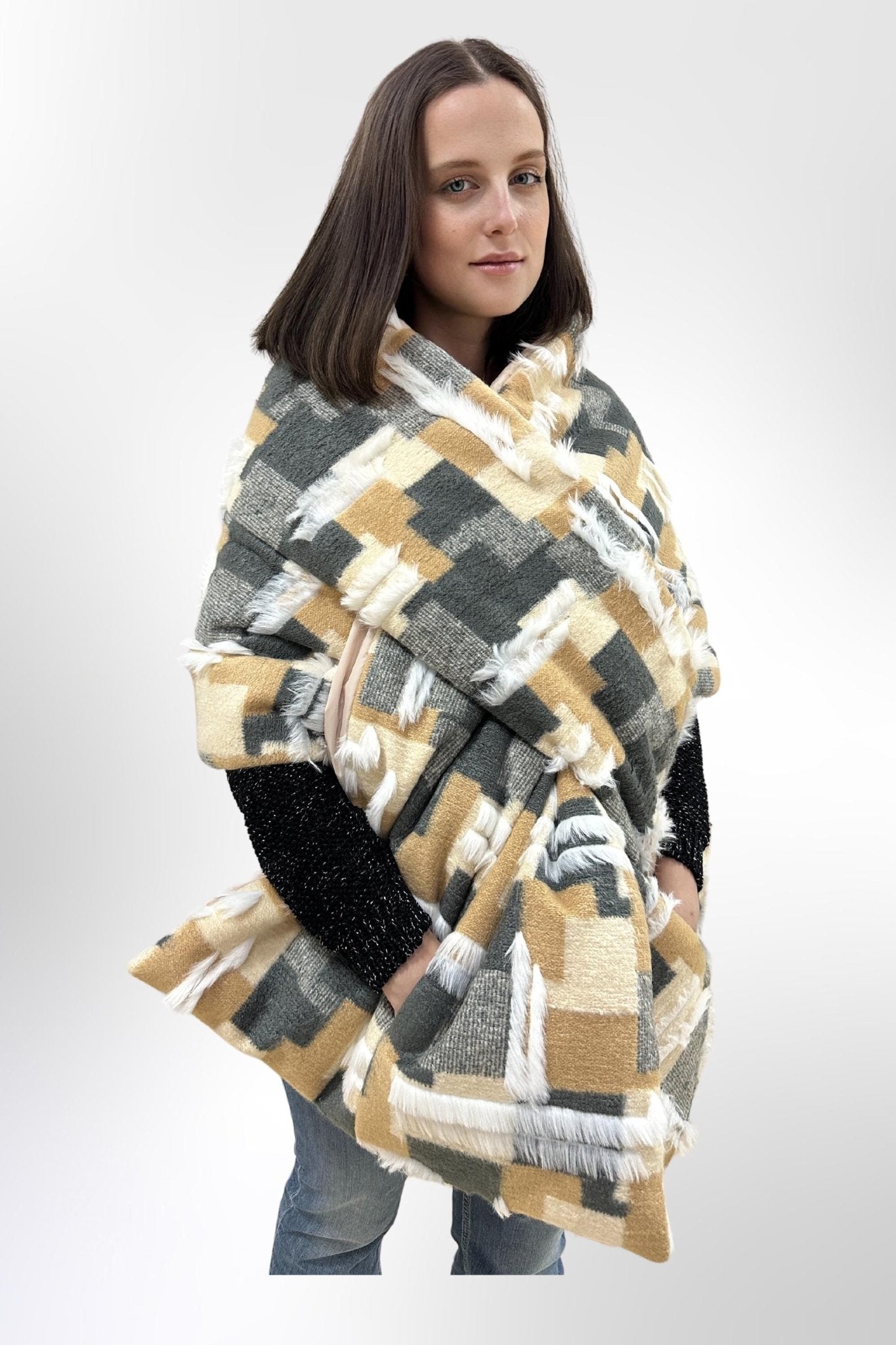 Reversible Puffer Wool Winter Shawl Shoulder Cape Scarf with Pockets 20x85in Warm Gift Womens Clothing - FAVORITTI